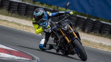 Comparativa Naked medie ''Top Spec'': Yamaha MT-09 SP in pista