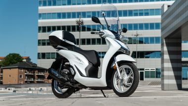 Comparativa scooter 150: Honda SH 150 2020, 3/4 anteriore