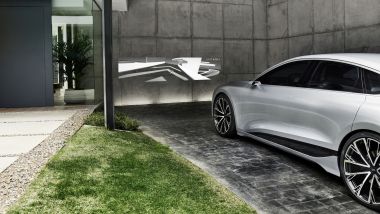 Concept Audi A6 e-tron: il videogame proiettato dai fari