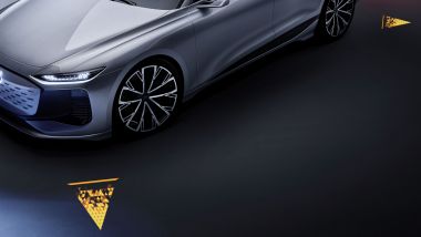 Concept Audi A6 e-tron: proiezioni a terra delle 