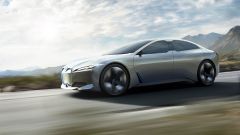 BMW i4, rivale di Tesla Model 3: motore, autonomia, prezzo