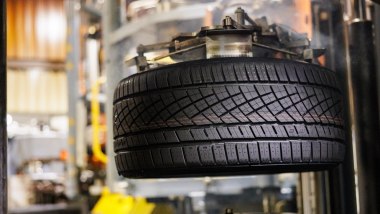 Continental: entro il 2027 arriveranno oltre 650 nuove misure per pneumatici UHP