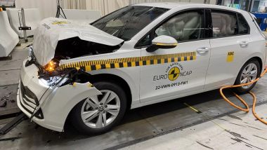 Crash test DEKRA: la struttura a deformazione programmata della nuova Golf è più efficace