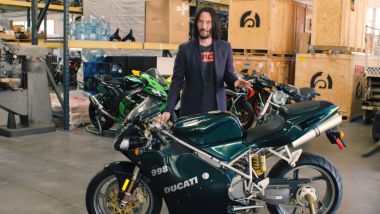 Cyberpunk 2077: Keanu Reeves con la Ducati 998 di Matrix Reloaded