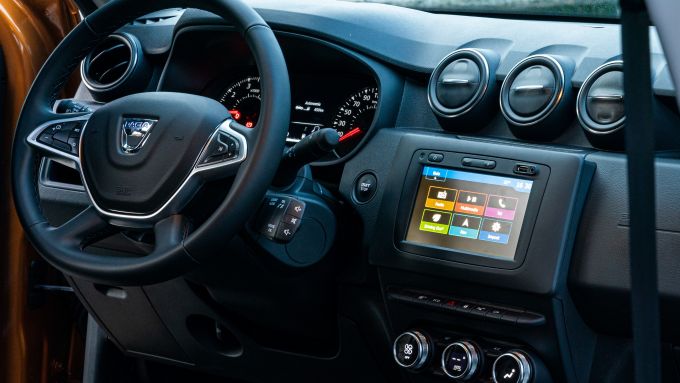Dacia: su Duster arriva il nuovo motore benzina Turbo TCe 100 Dacia: su Duster arriva il nuovo motore benzina Turbo TCe 100
