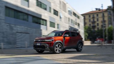 Dacia Duster Hybrid 140, in città riesce a muoversi quasi sempre in elettrico se si guida ''attenti''