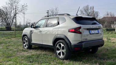 Dacia Duster Hybrid 155: la prova del B-SUV con motore ibrido autoricaricabile