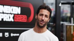 Frattura al polso per Daniel Ricciardo, salta il GP d'Olanda - il VIDEO dell'incidente