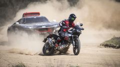 Danilo Petrucci con la Ducati DesertX in fuoristrada: il video