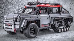 Land Rover Defender LEGO MOC: coi cingoli diventa Halftrack
