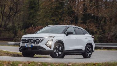 Divieto motori a combustione 2035: la Omoda 5 SHS-H con l'efficiente motore full hybrid