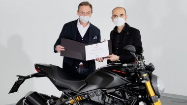 Domenicali e il Ducatisti De Rose con il Monster 1200 S Black on Black n°350.000