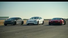 In Video drag race Tesla, Lucid Air, Bugatti, Ducati