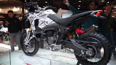 Ducati Desert X: a EICMA 2025 la preview della nuova bicilindrica on-off di Borgo Panigale