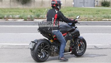Ducati Diavel V4: le foto 