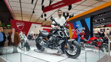 Ducati Diavel V4 nel video live da EICMA 2022