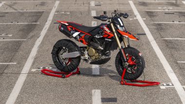 Ducati Hypermotard 698 Mono 2024: la versione RVE