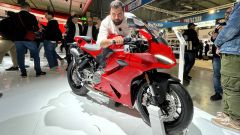 EICMA 2024: la nuova Ducati Panigale V2 in video