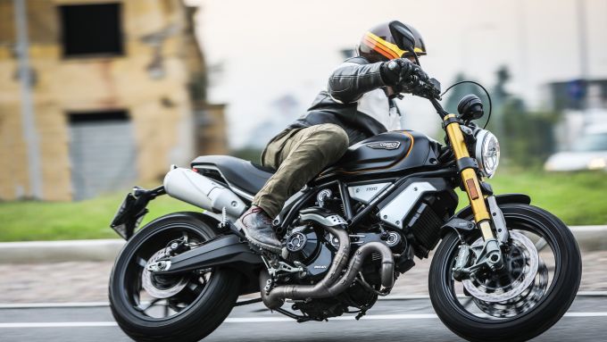 Ducati Scrambler 1100 Sport Prova Accessori Specs E Prezzo Motorbox