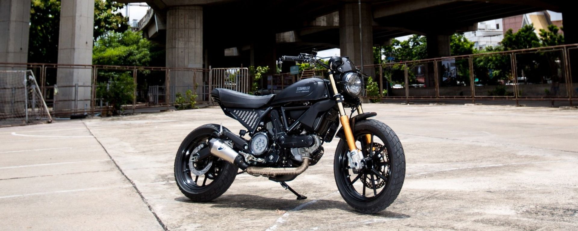 ducati scrambler custom rumble