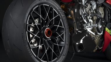 Ducati Streetfighter V4 Lamborghini: il bellissimo cerchio posteriore