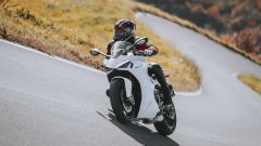 Ducati Supersport 950 S: prova su strada, pregi e difetti