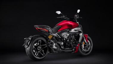 Ducati XDiavel V4 2025: vista laterale posteriore destra