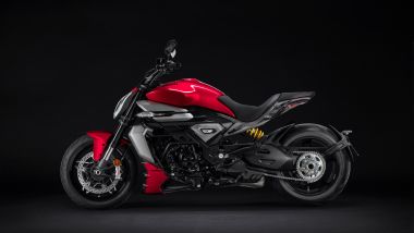 Ducati XDiavel V4 2025: vista laterale sinistra