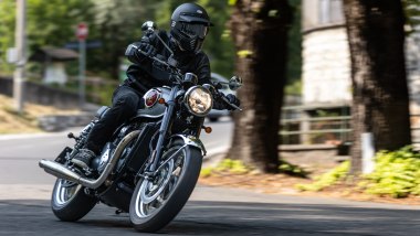 Experience BSA: la prova dei tre modelli per il mercato italiano, qui la Gold Star 650