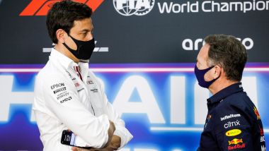 F1 2021: Toto Wolff (Mercedes) e Chris Horner (Red Bull)