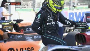 F1 2022, GP Azerbaijan: Lewis Hamilton stremato a fine gara