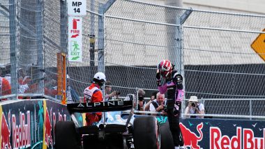 F1 2022, GP Miami: Esteban Ocon (Alpine) dopo l'incidente in curva 14