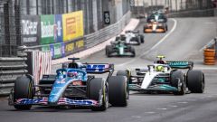 Mercedes: quanto è costato il "tappo" di Alonso a Hamilton