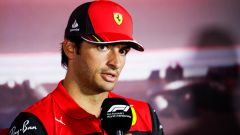 Sainz difende la Ferrari "criticata e umiliata"