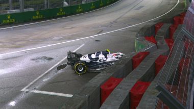 F1 2022, GP Singapore: Yuki Tsunoda dopo lo schianto contro le barriere