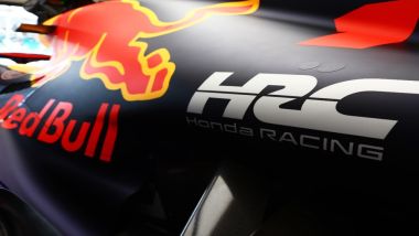 F1 2022: il logo Honda HRC sul cofano motore della Red Bull Racing RB18