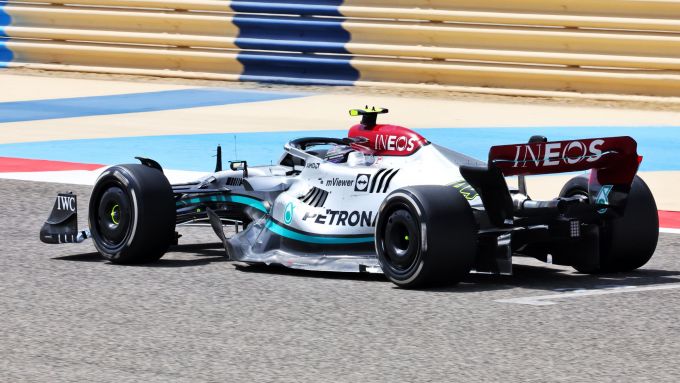 F1 2022, test Bahrain: Lewis Hamilton (Mercedes)