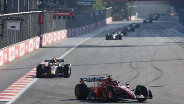 F1 2023, GP Azerbaijan: Charles Leclerc precede Sergio Perez nelle prime fasi