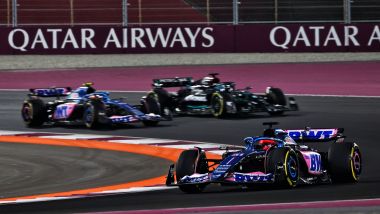 F1 2023, GP Qatar: Esteban Ocon precede Pierre Gasly e George Russell in lotta