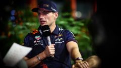Verstappen risponde alla Mercedes "dormendo meravigliosamente"