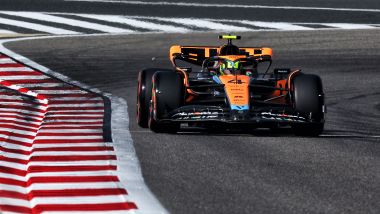 F1 2023: Lando Norris in pista con la McLaren MCL60