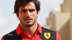 La versione di Sainz sull'arrivo di Hamilton in Ferrari: "Sapevo"