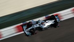 Abu Dhabi, Hamilton sfida Verstappen. Bottas ci crede