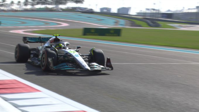 F1 GP Abu Dhabi 2022, Yas Marina: Lewis Hamilton (Mercedes AMG F1) | Foto: Twitter @F1
