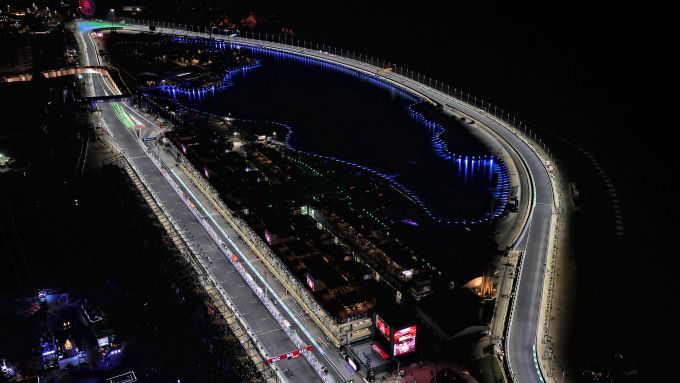 F1 GP Arabia Saudita 2021, Jeddah: vista aerea del circuito illuminato a giorno