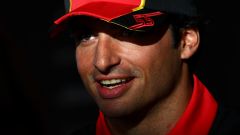 Ferrari, Sainz scaccia la crisi: "Sappiamo cosa fare sulla SF-23"