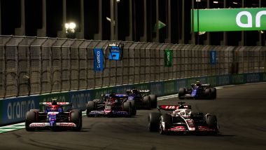 F1 GP Arabia Saudita 2024: il trenino di piloti dietro a Magnussen (Haas) | Foto: XPB
