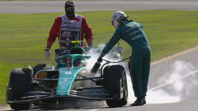 F1 GP Australia 2022, Melbourne: problemi al motore per Sebastian Vettel (Aston Martin Racing)