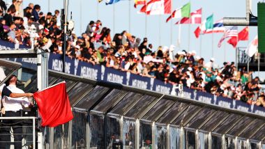 F1 GP Australia 2023, Melbourne: la bandiera rossa esposta in pista