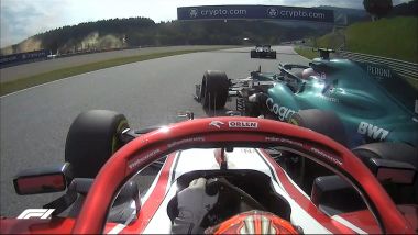 F1, GP Austria 2021: il contatto tra Kimi Raikkonen e Sebastian Vettel